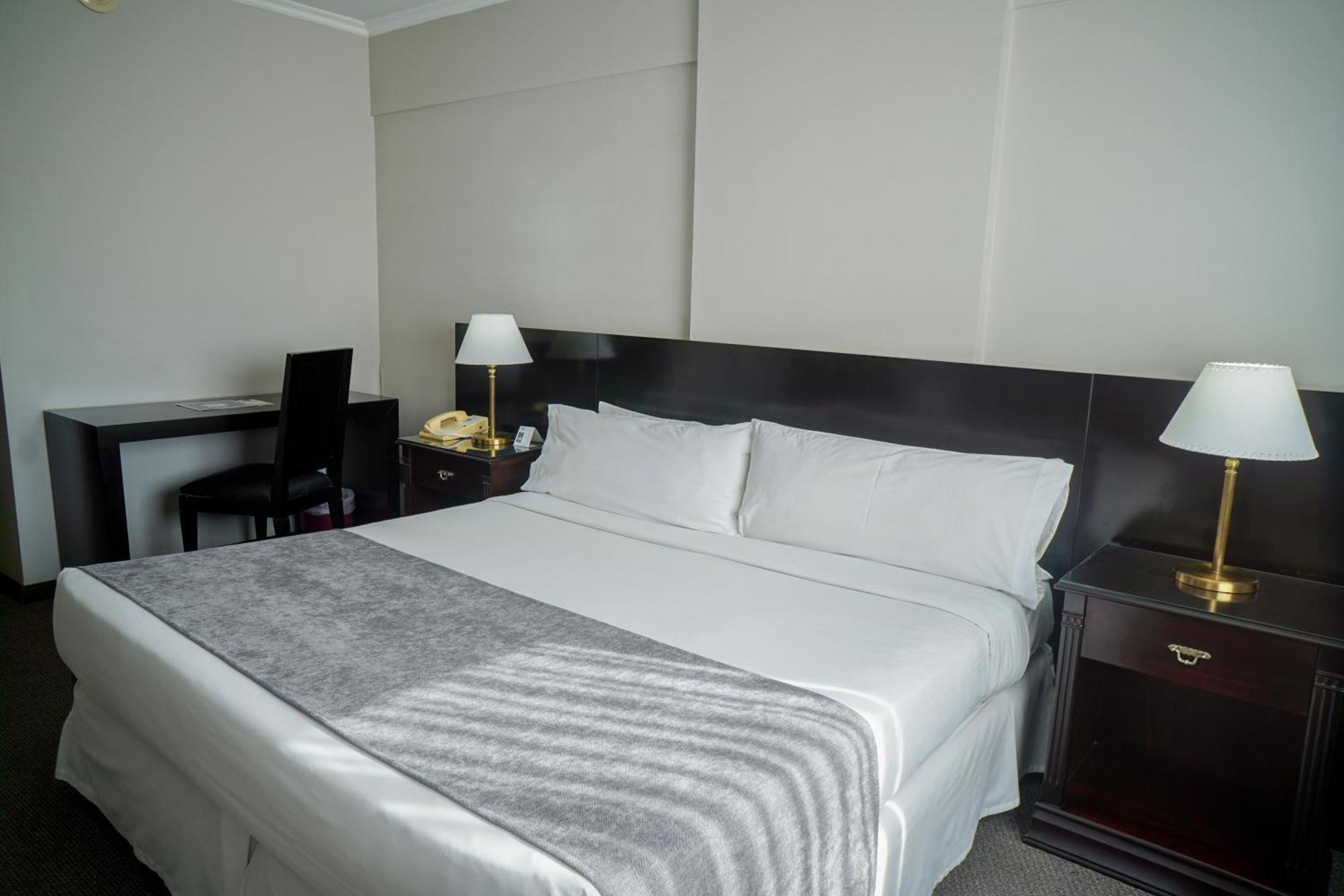 Plaza Real Suites Hotel ロサリオ エクステリア 写真